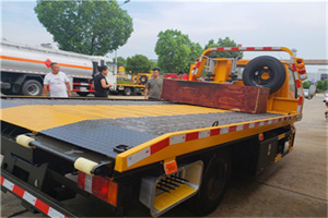 禹王台附近拖车电话号码服务